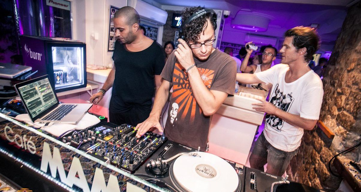 Cafe Mambo