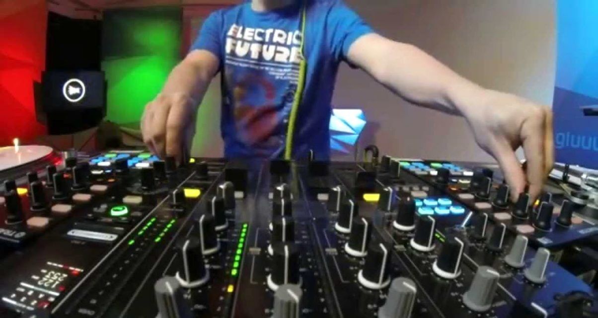 Dj livestream