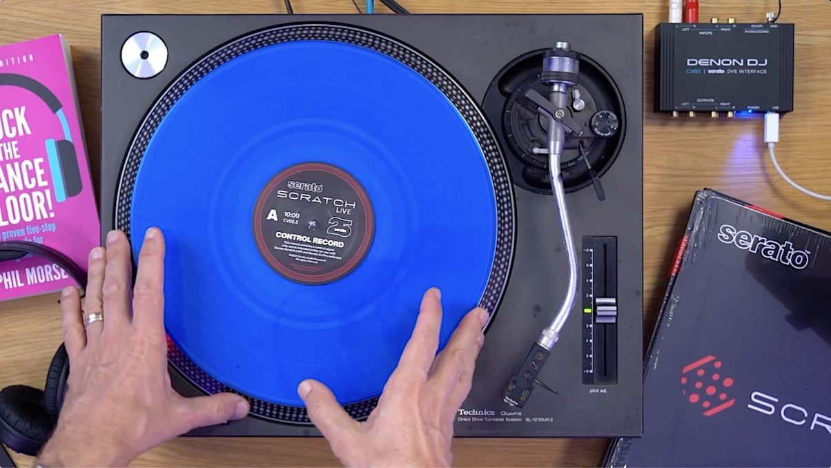 How To Get A Serato Scratch Live Skin For Your Serato DJ Pro