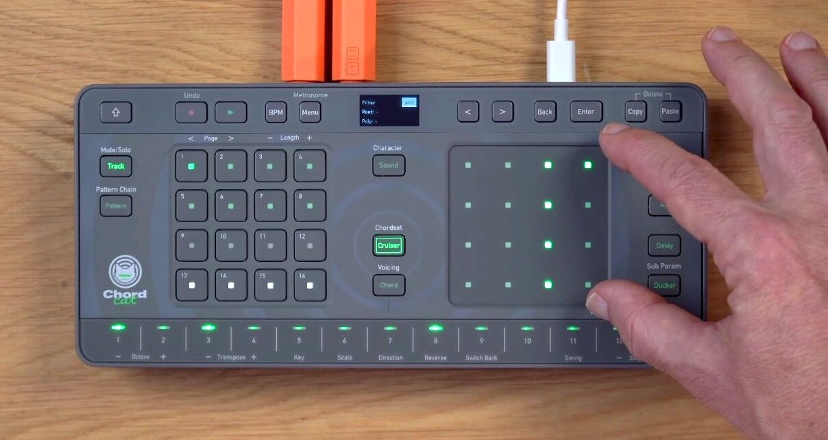 AlphaTheta Chordcat Portable Groovebox Review - Digital DJ Tips