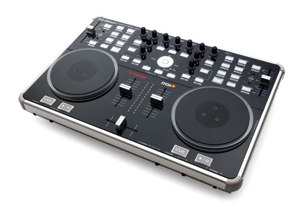 Vestax VCI-300 DJコントローラー Vestax VCI-300 & Serato ITCH: 3 Months In - Digital DJ Tips