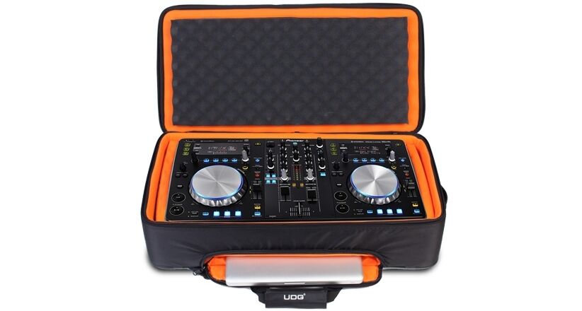 UDG Ultimate Midi Controller Backpack Large Review - Digital DJ Tips