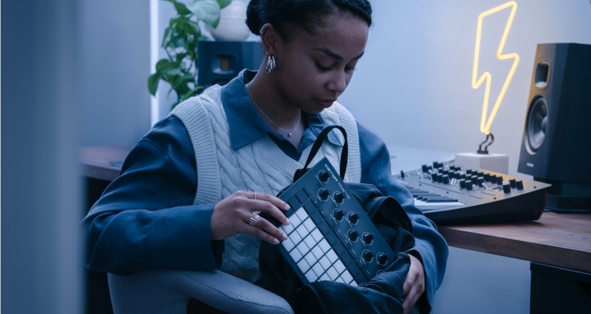 Novation Circuit Tracks Standalone Groovebox Review - Digital DJ Tips