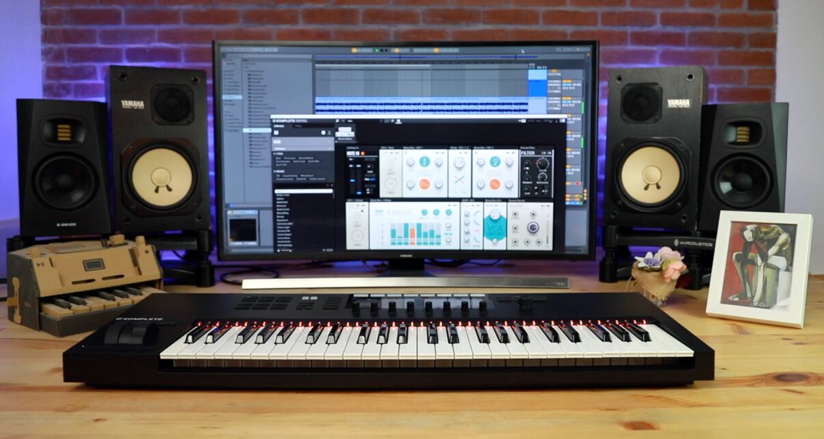 DTM・DAW KOMPLETE KONTROL S49 MK2 Used Native Instruments Komplete Kontrol S49 MK2 MIDI