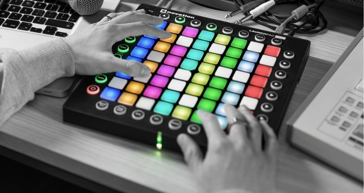 DJ機材 Novation launchpad pro Novation Launchpad Pro 64-Pad Performance Controller