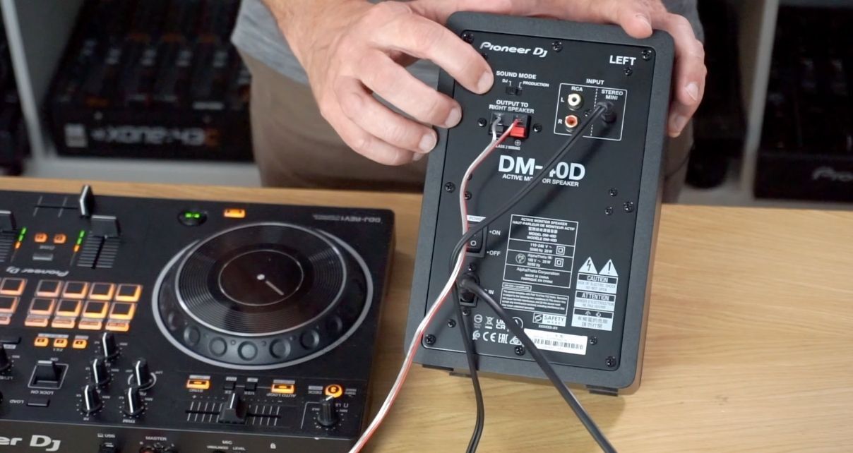 アンプ pioneer DJ DM-40 DM-40D 4 インチ アクティブ モニタースピーカー