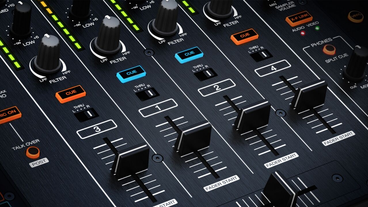 Denon DJ MCX8000 Standalone DJ System Review - Digital DJ Tips