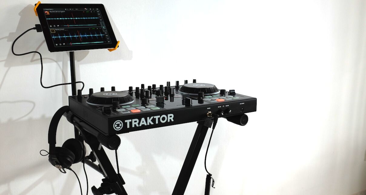 Hercules Stands For DJ Controller & iPad Review - Digital DJ Tips