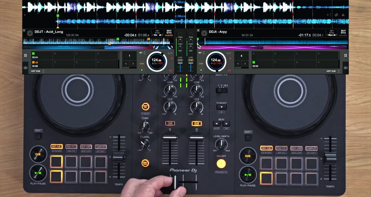 Pioneer DJ DDJ-FLX4 Controller Review - Digital DJ Tips