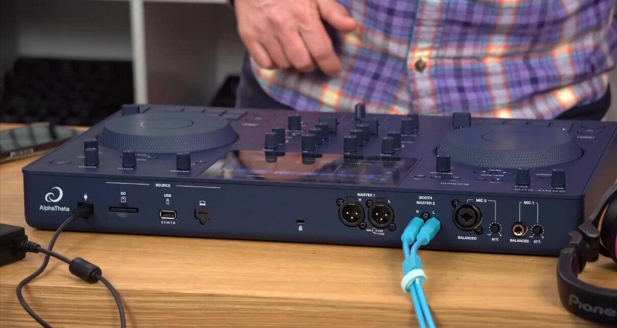 AlphaTheta Omnis Duo All-In-One DJ System Review