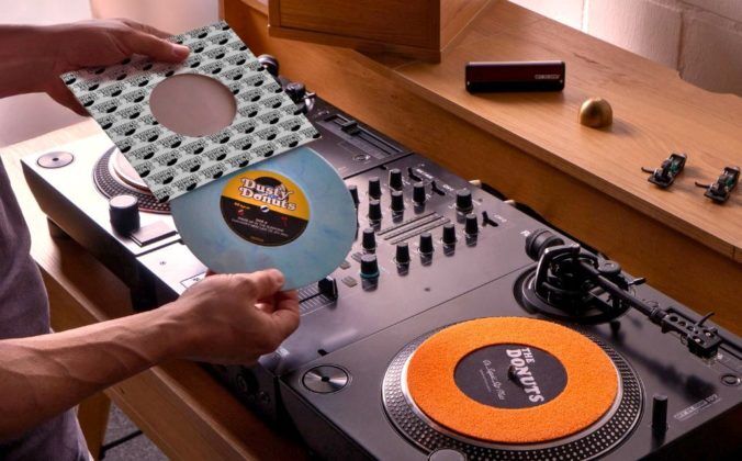 Review: Stanton CMP.800 Multiformat DJ Players With Midi
