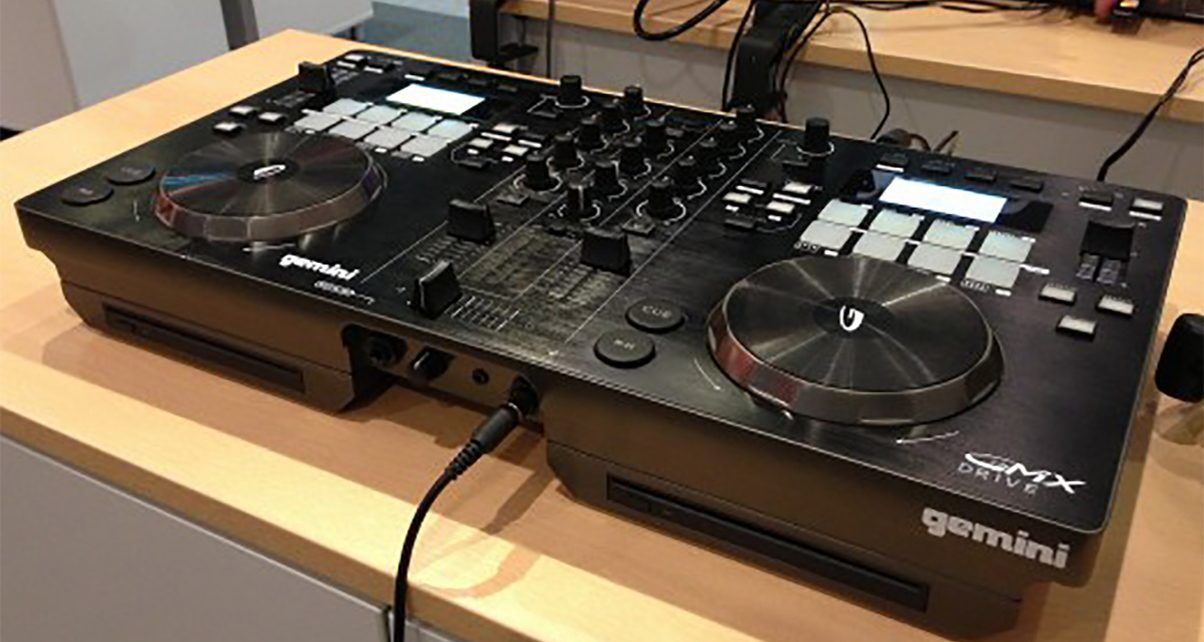 Gemini GMX DJコントローラー Gemini Sound GMX standalone media player and DJ controller — 2