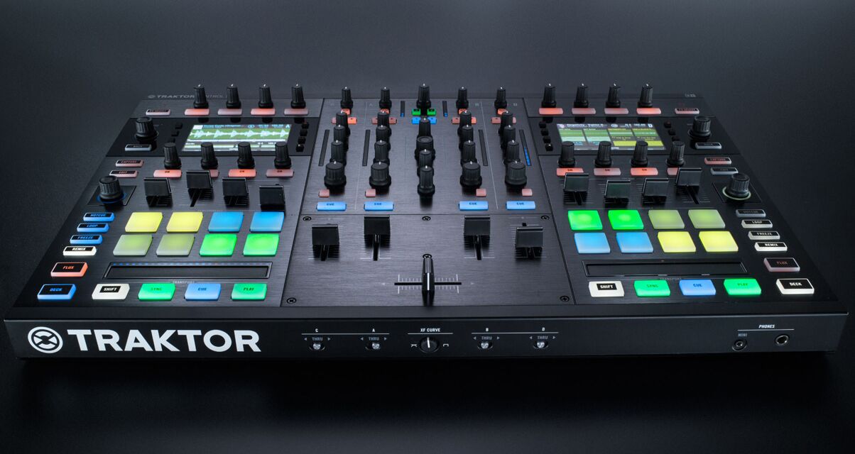 DJ機材 tractor S8 Native Instruments Traktor Kontrol S8 Controller Review - Digital